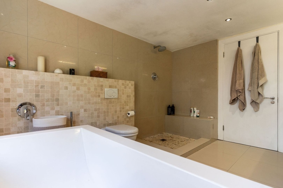 4 Bedroom Property for Sale in Hout Bay Western Cape